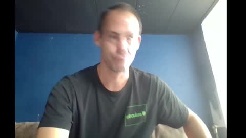 handsomeguy4ever online show from October 2025 01:52:02 PM