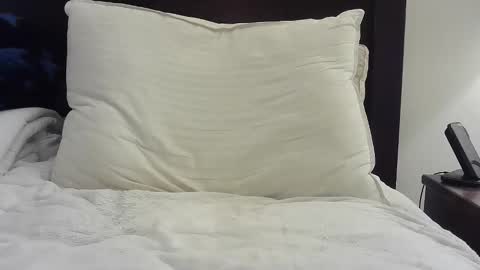 Snapshot of handsomehomebody chatting on January 2026 09:35:02 PM Handsome Homebody online show from January 2026 09:35:02 PM