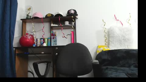 Hank online show from February 2025 01:55:02 PM