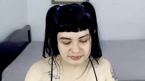 JUANA online show from October 2025 02:42:01 AM