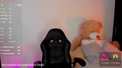 Snapshot of hanna_1sweet chatting on February 2025 10:34:01 PM hanna online show from February 2025 10:34:01 PM