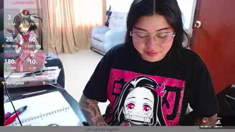 Hanna online show from September 2025 07:03:02 PM