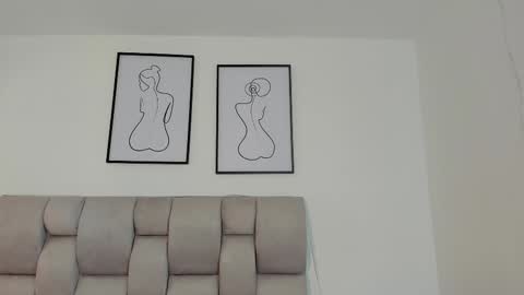 Snapshot of hanna__evans_ chatting on September 2025 12:05:01 PM hanna__evans_ online show from September 2025 12:05:01 PM