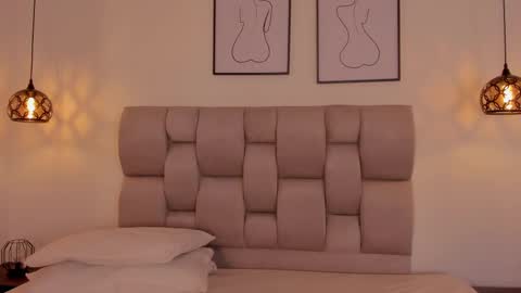 Snapshot of hanna__evans_ chatting on September 2025 12:07:01 PM hanna__evans_ online show from September 2025 12:07:01 PM