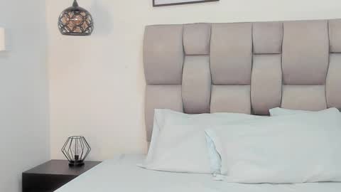 Snapshot of hanna__evans_ chatting on October 2025 12:24:02 PM hanna__evans_ online show from October 2025 12:24:02 PM