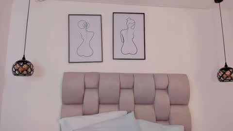 Snapshot of hanna__evans_ chatting on October 2025 11:52:01 AM hanna__evans_ online show from October 2025 11:52:01 AM