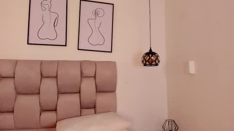 Snapshot of hanna__evans_ chatting on October 2025 11:55:02 AM hanna__evans_ online show from October 2025 11:55:02 AM