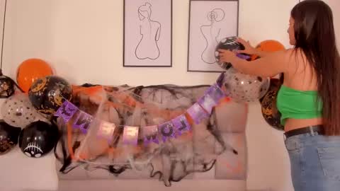 Snapshot of hanna__evans_ chatting on October 2025 12:26:02 PM hanna__evans_ online show from October 2025 12:26:02 PM