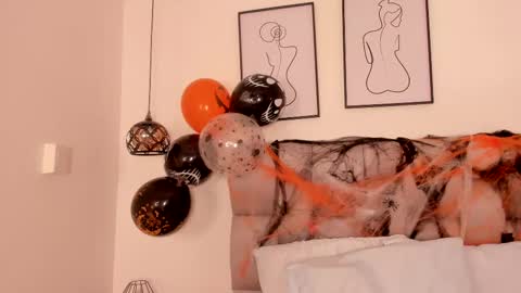 Snapshot of hanna__evans_ chatting on October 2025 12:45:02 PM hanna__evans_ online show from October 2025 12:45:02 PM