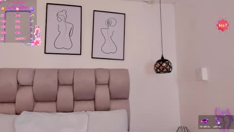 Snapshot of hanna__evans_ chatting on November 2025 11:54:02 AM hanna__evans_ online show from November 2025 11:54:02 AM