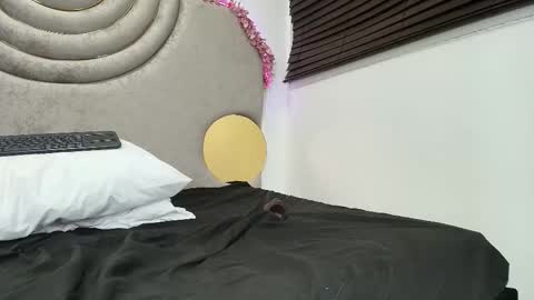 Hanna Castro online show from December 2025 07:53:02 PM