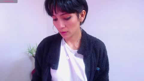 Sara online show from December 2024 02:03:02 PM