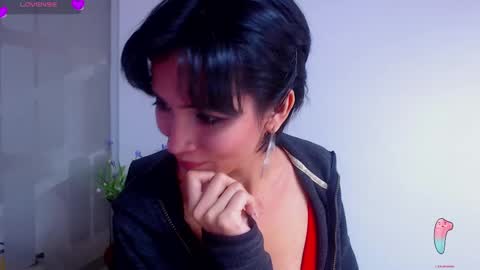 Sara online show from February 2025 07:42:01 PM