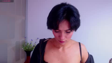 Sara online show from February 2025 05:03:02 PM