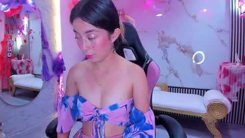 Hanna online show from October 2025 06:39:01 PM