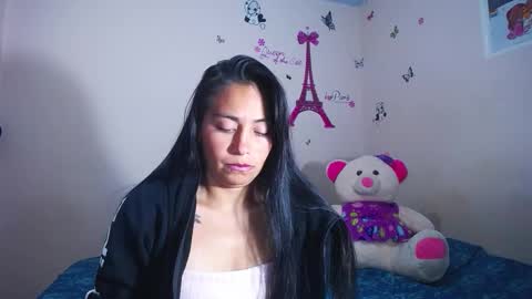 Snapshot of hanna_girl21 chatting on January 2026 01:43:01 AM HANNA online show from January 2026 01:43:01 AM