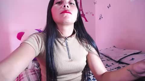 Snapshot of hanna_girl21 chatting on February 2026 06:45:01 PM HANNA online show from February 2026 06:45:01 PM