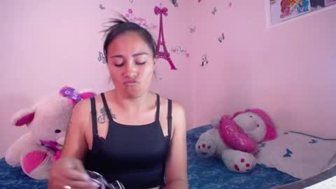 HANNA online show from April 2026 08:29:01 PM