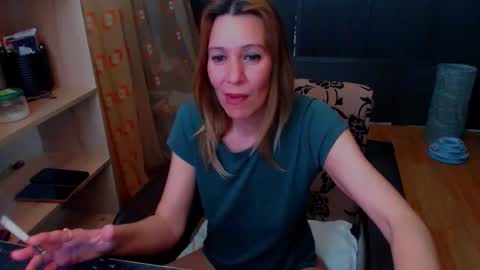 hanna_ha online show from April 2026 07:22:02 PM