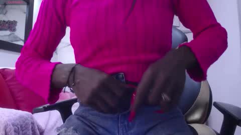 hanna_lamber online show from October 2025 12:09:01 PM