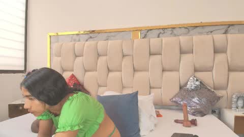 Hanna lens online show from April 2026 07:47:01 PM