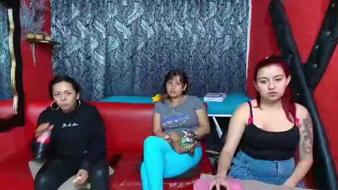 Snapshot of hanna_mature01 chatting on February 2025 12:32:01 AM Hanna online show from February 2025 12:32:01 AM