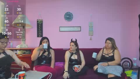 Snapshot of hanna_mature01 chatting on September 2025 01:47:02 PM Hanna online show from September 2025 01:47:02 PM