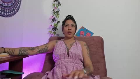 Camila online show from January 2025 05:58:01 PM