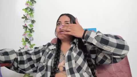 Camila online show from February 2025 10:54:01 PM