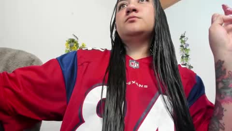 Camila online show from February 2025 07:09:01 PM