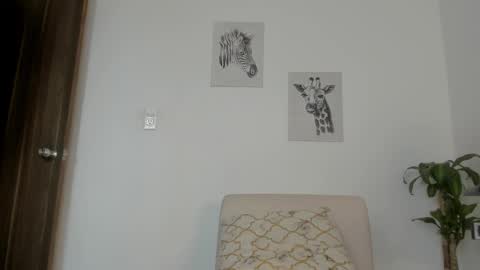 HANNA online show from October 2025 05:08:02 PM