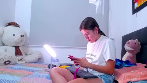 Snapshot of hanna_xxx18 chatting on December 2024 08:57:02 PM HANNA online show from December 2024 08:57:02 PM