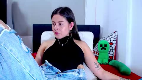 Snapshot of hanna_xxx18 chatting on November 2025 03:16:01 AM HANNA online show from November 2025 03:16:01 AM