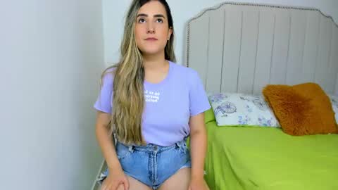 Hanna online show from January 2025 07:18:02 PM