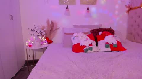 Hanna Brunn  online show from December 2024 01:58:02 AM