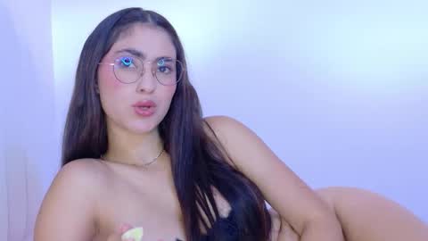 Hanna Connor online show from December 2025 02:32:02 PM