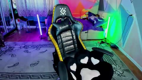 Hannah online show from February 2025 08:51:02 AM