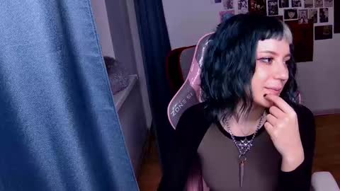 Hannah online show from March 2025 08:52:01 PM