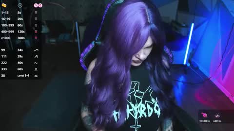 Hannah online show from October 2025 11:44:02 PM