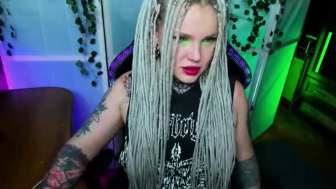 Hannah online show from November 2025 11:49:02 PM