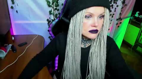 Hannah online show from November 2025 03:38:01 AM