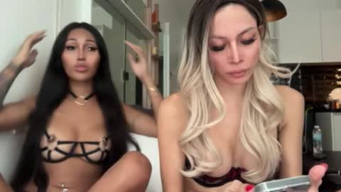 Im your naughty girl and porn star in bed Hannah online show from January 2025 02:21:02 AM