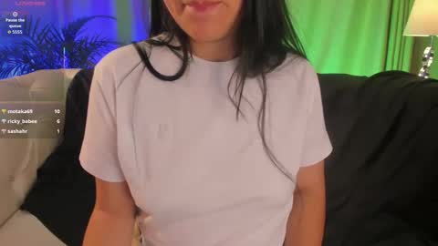 Hannah online show from September 2025 06:34:01 AM