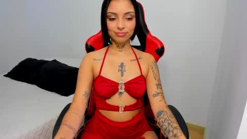 Hannah Milton online show from April 2026 06:10:01 PM