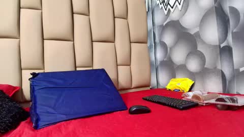 Snapshot of hannah_teehn chatting on September 2025 07:30:01 PM hannah_teehn online show from September 2025 07:30:01 PM