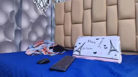 Snapshot of hannah_teehn chatting on October 2025 07:22:02 PM hannah_teehn online show from October 2025 07:22:02 PM