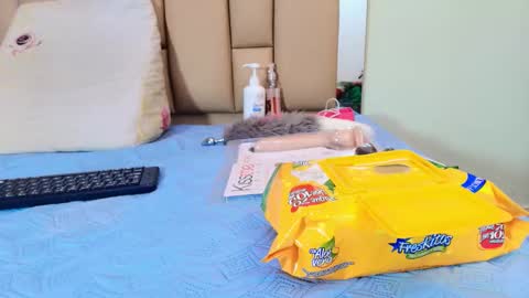 Snapshot of hannah_teehn chatting on November 2025 07:13:01 PM hannah_teehn online show from November 2025 07:13:01 PM