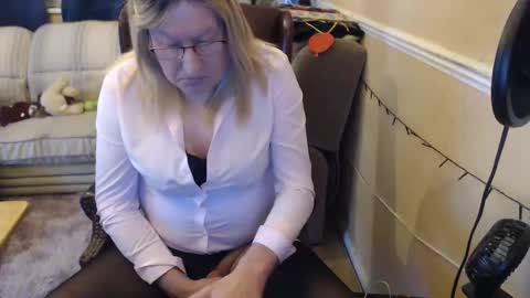 Snapshot of hannahcd57 chatting on March 2026 02:04:02 AM hannahcd57 online show from March 2026 02:04:02 AM