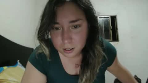 Snapshot of hannahevans2 chatting on March 2026 12:37:01 AM hannahevans2 online show from March 2026 12:37:01 AM
