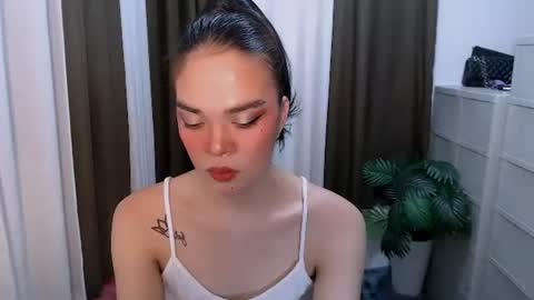 HANNAH online show from May 2026 12:19:01 AM